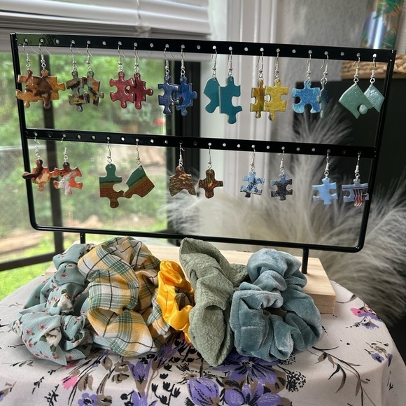 Mystery Puzzle Piece Earrings - Picture 1 of 8